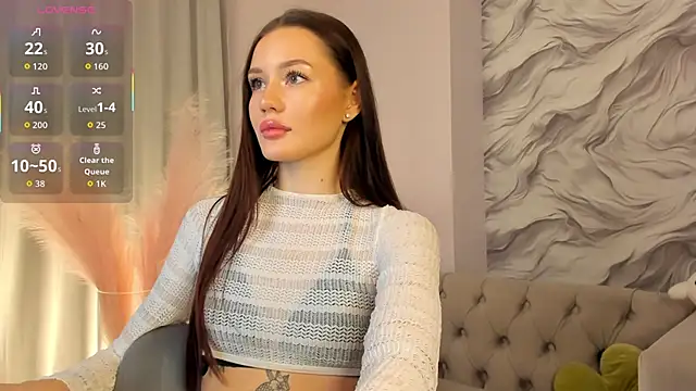 Aria Mila online show from November 2025 11:25:01 AM