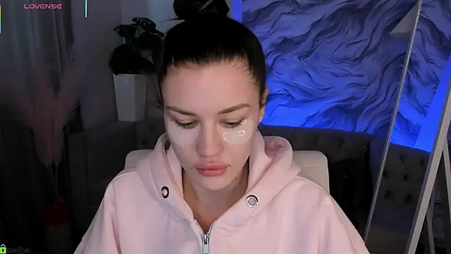 Aria Mila online show from March 2026 03:09:02 AM