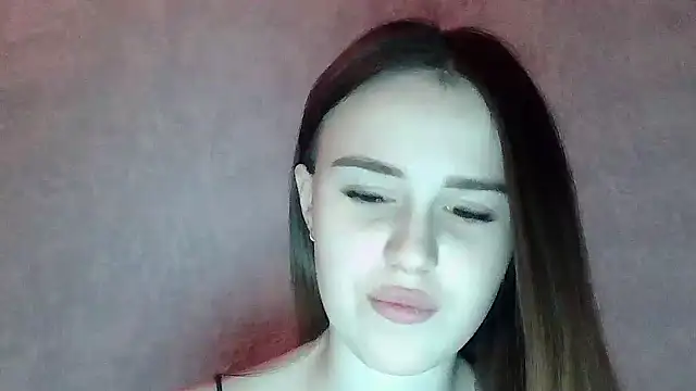 SweetLoraa online show from March 2026 05:19:01 PM