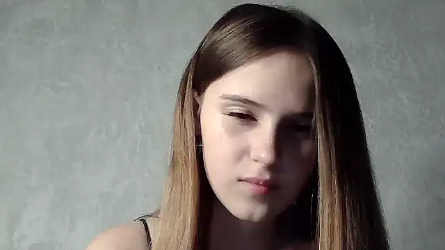 SweetLoraa online show from September 2025 05:12:01 PM