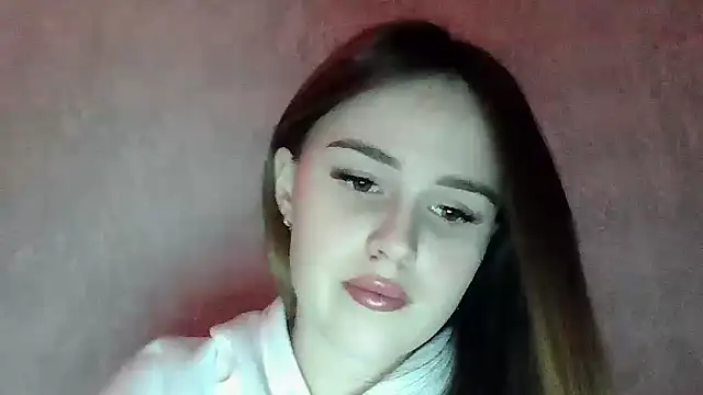 SweetLoraa online show from February 2026 04:27:01 PM