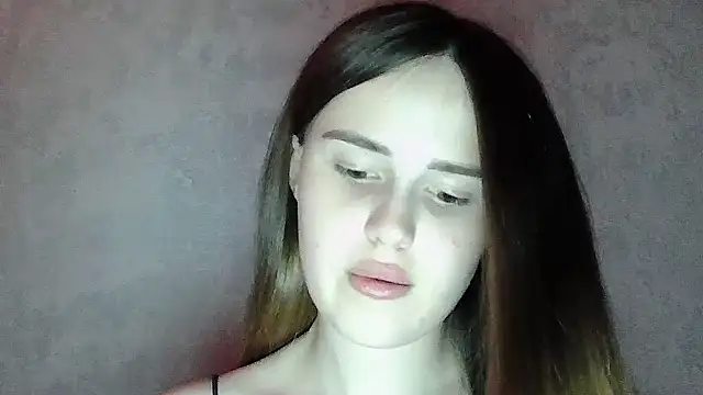 Snapshot of SweetLoraa chatting on July 2026 02:44:02 AM SweetLoraa online show from July 2026 02:44:02 AM
