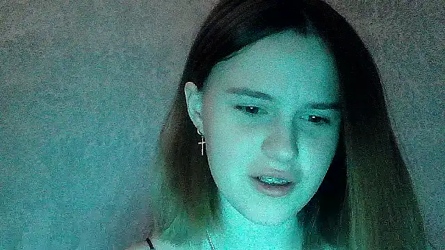 SweetLoraa online show from October 2025 08:31:01 PM