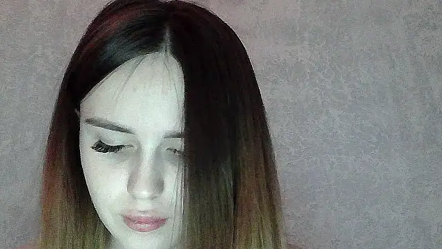 SweetLoraa online show from January 2026 07:01:01 AM