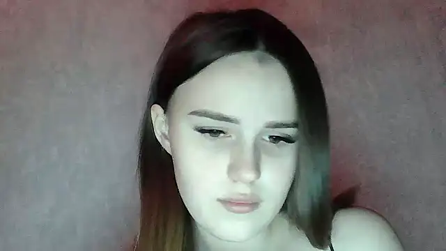 SweetLoraa online show from March 2026 07:43:02 PM