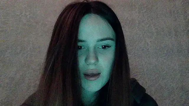 SweetLoraa online show from April 2026 08:23:02 PM