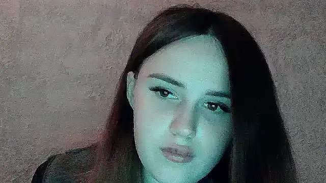 SweetLoraa online show from May 2026 08:05:01 PM