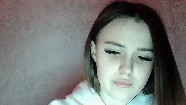 SweetLoraa online show from March 2026 07:59:02 PM