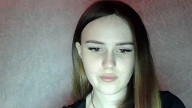 SweetLoraa online show from December 2025 04:27:01 AM