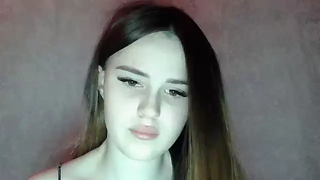 SweetLoraa online show from March 2026 03:56:02 PM