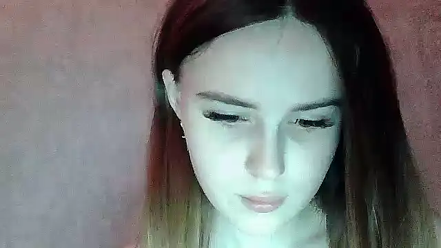 SweetLoraa online show from January 2026 05:51:01 PM