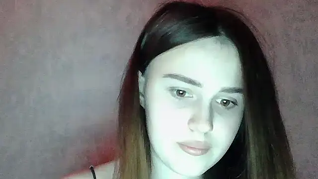 SweetLoraa online show from March 2026 07:10:01 PM