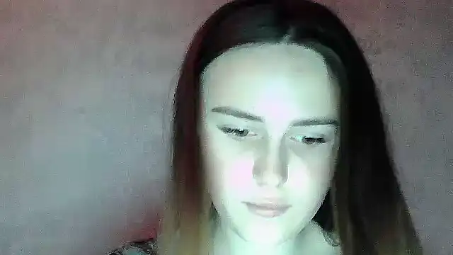 SweetLoraa online show from May 2026 10:13:02 PM