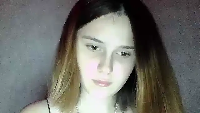 SweetLoraa online show from October 2025 07:05:01 PM