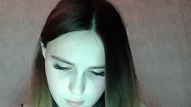 SweetLoraa online show from January 2026 06:00:01 PM