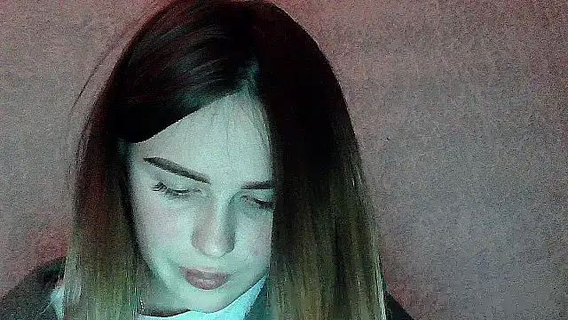 SweetLoraa online show from November 2025 07:07:01 PM