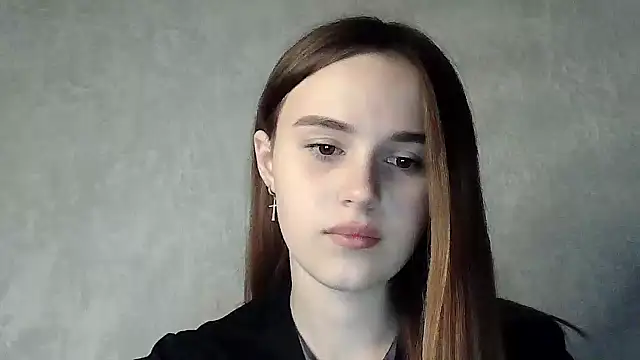 SweetLoraa online show from September 2025 07:17:02 PM