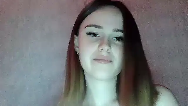 SweetLoraa online show from January 2026 06:11:02 PM