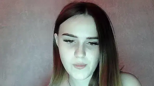 SweetLoraa online show from December 2025 03:43:01 PM