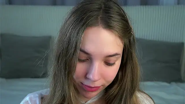 KarriBrownd online show from November 2025 01:06:01 AM