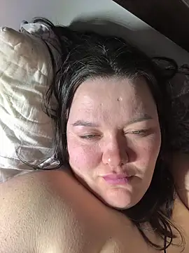 SunnyLeila2101 online show from February 2026 10:07:02 PM