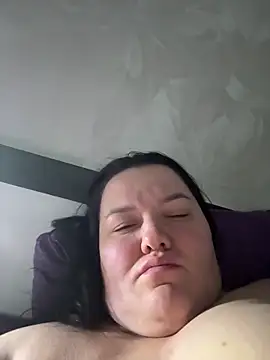 SunnyLeila2101 online show from February 2026 07:46:02 PM