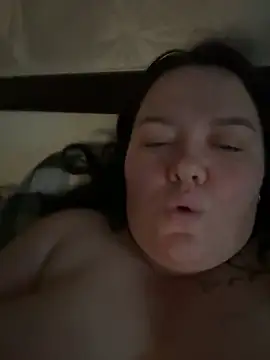 SunnyLeila2101 online show from December 2025 01:39:02 PM