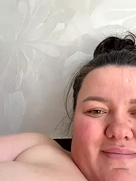 SunnyLeila2101 online show from September 2025 10:43:02 AM