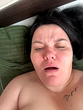 SunnyLeila2101 online show from October 2025 08:15:02 AM