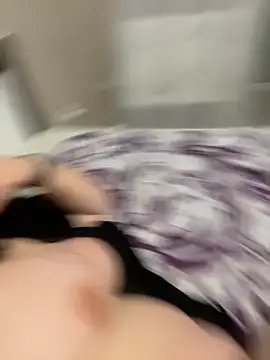 SunnyLeila2101 online show from November 2025 07:40:01 PM