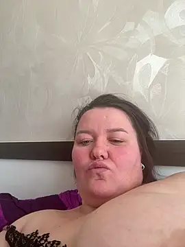 SunnyLeila2101 online show from April 2026 10:27:01 AM