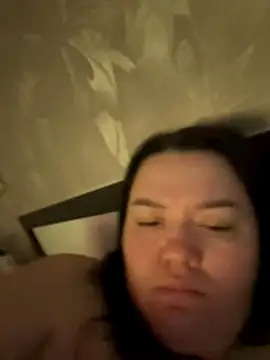 SunnyLeila2101 online show from December 2025 05:17:02 AM