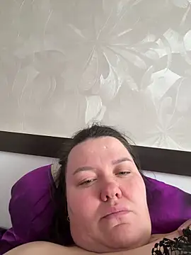 SunnyLeila2101 online show from April 2026 10:33:02 AM