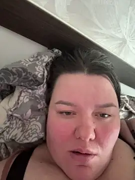 SunnyLeila2101 online show from February 2026 12:49:01 PM