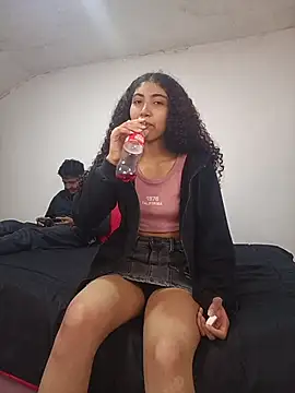 Morenpeka online show from November 2025 11:19:02 PM