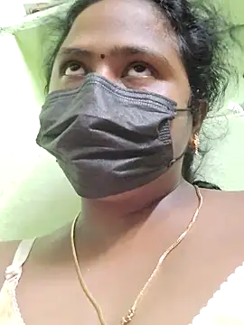 Snapshot of Tamilreethu chatting on September 2025 06:18:02 PM Tamilreethu online show from September 2025 06:18:02 PM