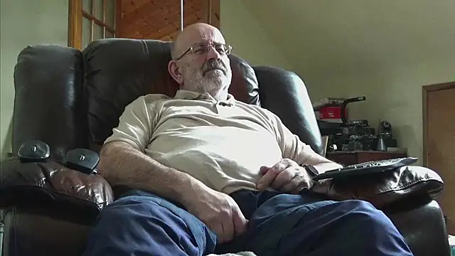 janzer13 online show from February 2026 01:46:02 PM