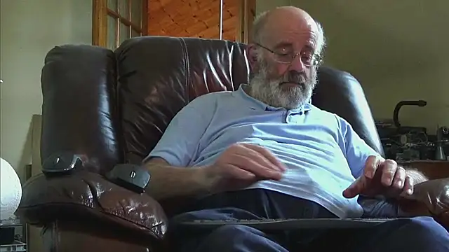 janzer13 online show from November 2025 01:47:01 PM