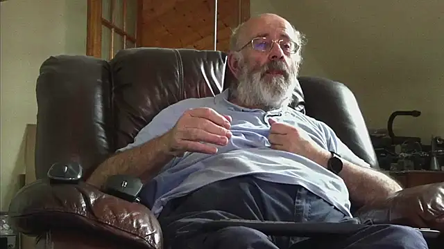 janzer13 online show from November 2025 01:37:02 PM