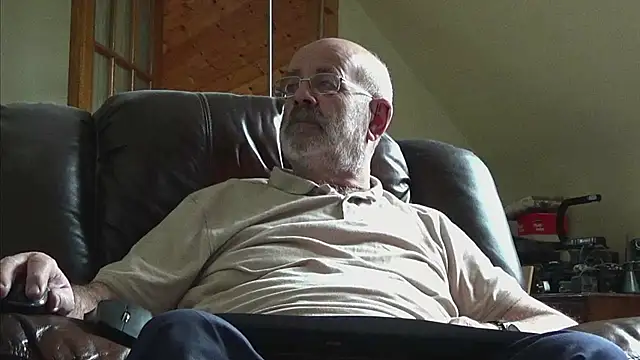 janzer13 online show from February 2026 01:57:01 PM