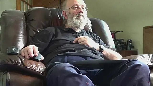 janzer13 online show from February 2026 02:16:02 PM