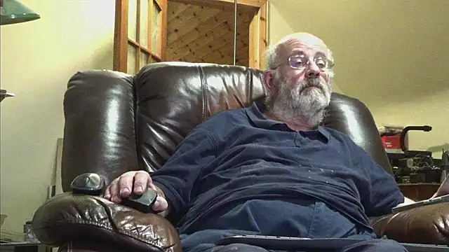 janzer13 online show from November 2025 07:07:01 PM