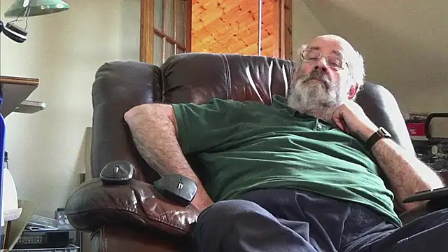 janzer13 online show from November 2025 02:17:02 PM