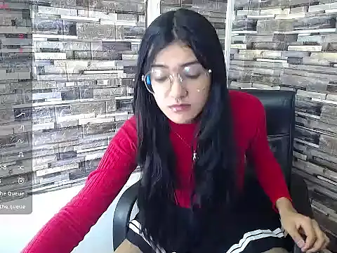 chrissyhotx online show from October 2025 12:35:02 PM
