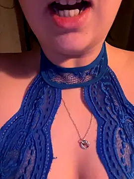 Snapshot of sexyBrunettex1 chatting on December 2025 11:44:02 PM sexyBrunettex1 online show from December 2025 11:44:02 PM