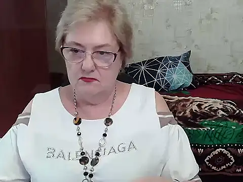 Renata62011 online show from June 2026 12:33:01 PM