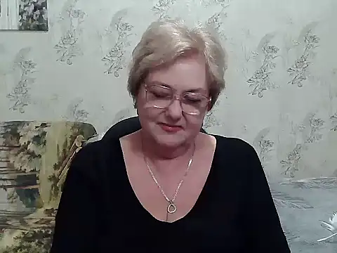 Snapshot of Renata62011 chatting on October 2025 02:28:02 PM Renata62011 online show from October 2025 02:28:02 PM