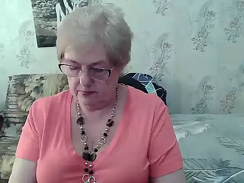 Renata62011 online show from June 2026 11:43:01 AM