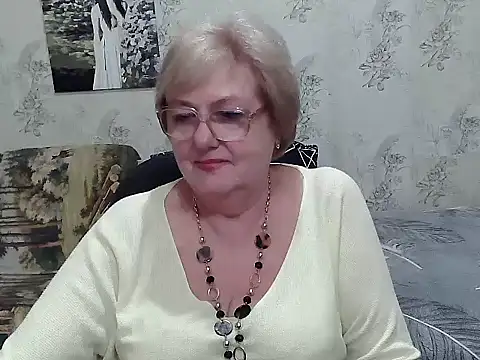 Renata62011 online show from April 2026 07:04:02 PM