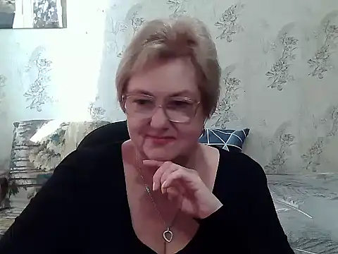 Snapshot of Renata62011 chatting on November 2025 12:20:01 PM Renata62011 online show from November 2025 12:20:01 PM
